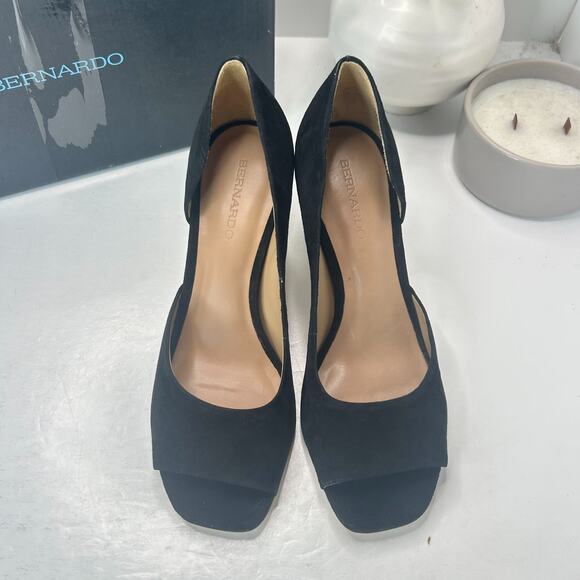 Bernardo Nieve Kid Suede Peep Toe Chunky Heel Pumps Black Women's 9M Tried On - Picture 3 of 12